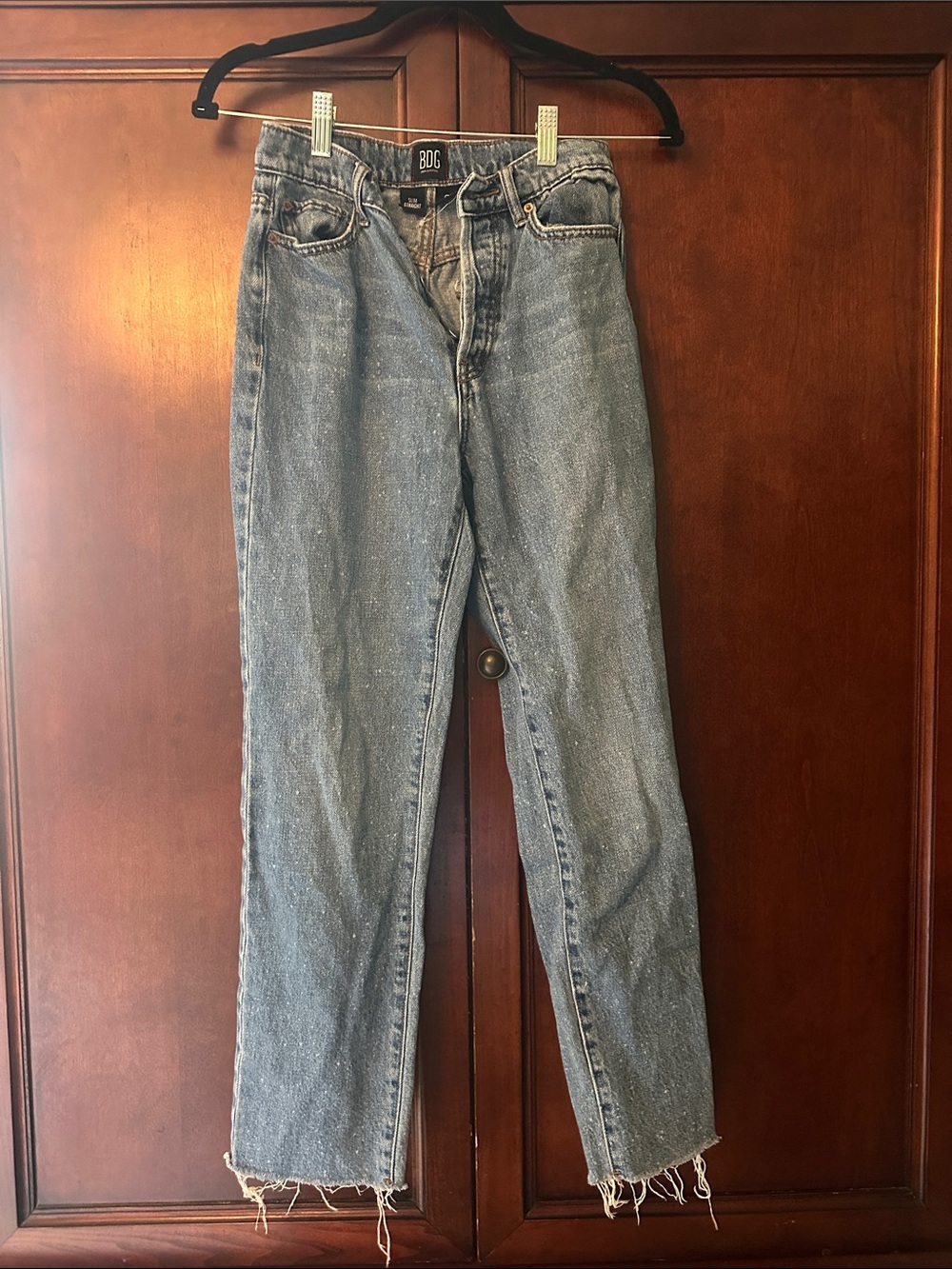 BDG Women's Straight Leg Jeans in Light Blue with Frayed Hem